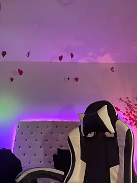 Elektra Queen online show from April 2026 01:13:01 PM