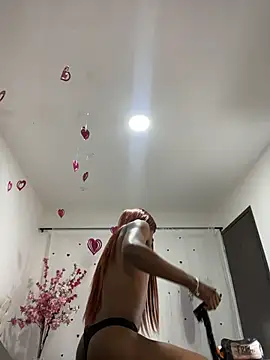 Elektra Queen online show from April 2026 01:07:01 PM