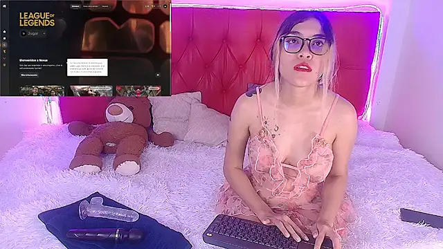 Snapshot of Little_Cuttie_ chatting on March 2025 04:32:02 AM Little Cuttie online show from March 2025 04:32:02 AM