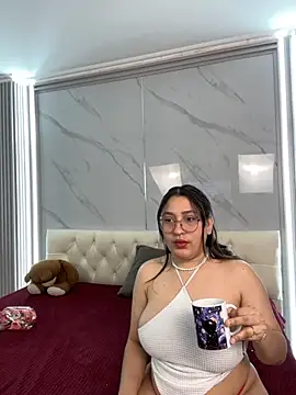Snapshot of Little_Cuttie_ chatting on October 2025 04:46:02 AM Little Cuttie online show from October 2025 04:46:02 AM
