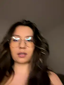 marie2  online show from October 2025 10:51:02 PM