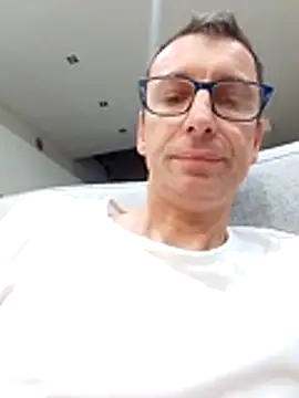Snapshot of Anastasio33 chatting on June 2026 12:20:01 AM Anastasio33 online show from June 2026 12:20:01 AM