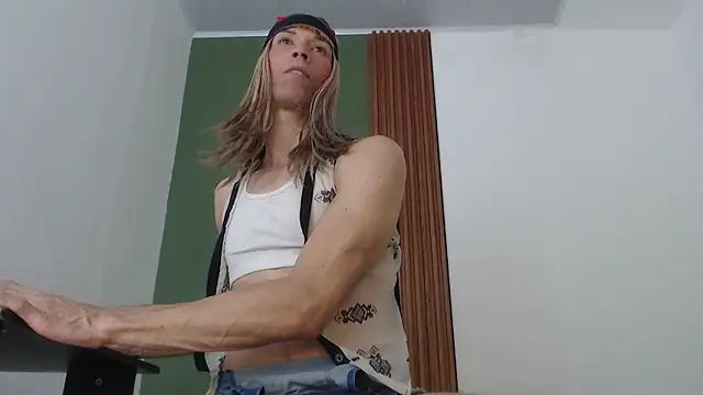 jean sneider online show from December 2025 01:48:02 AM