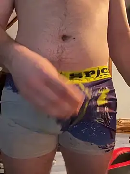 Snapshot of youlo71 chatting on December 2024 04:19:02 PM youlo71 online show from December 2024 04:19:02 PM