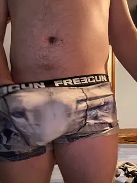 Snapshot of youlo71 chatting on October 2025 01:40:01 AM youlo71 online show from October 2025 01:40:01 AM