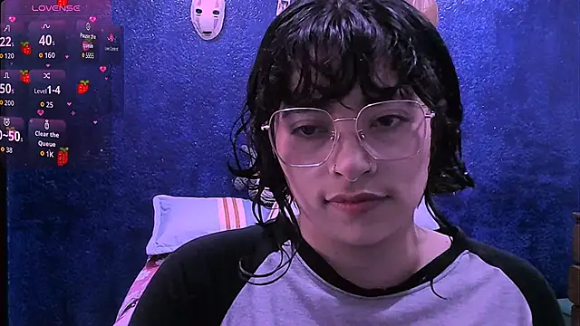 Snapshot of NinaYellow chatting on March 2026 02:20:01 PM NinaYellow online show from March 2026 02:20:01 PM