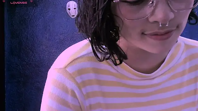 NinaYellow online show from December 2024 03:55:01 PM