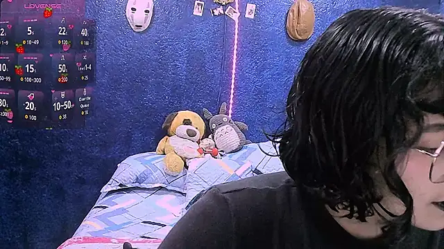 Snapshot of NinaYellow chatting on February 2026 12:50:02 PM NinaYellow online show from February 2026 12:50:02 PM