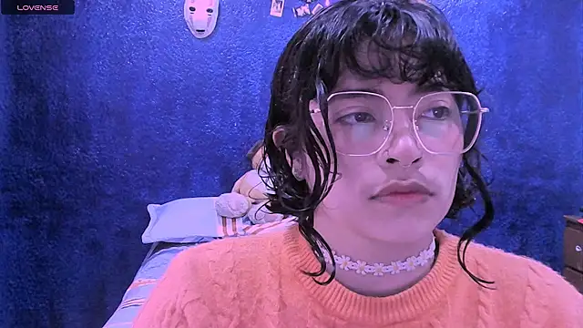 Snapshot of NinaYellow chatting on March 2026 01:05:02 PM NinaYellow online show from March 2026 01:05:02 PM