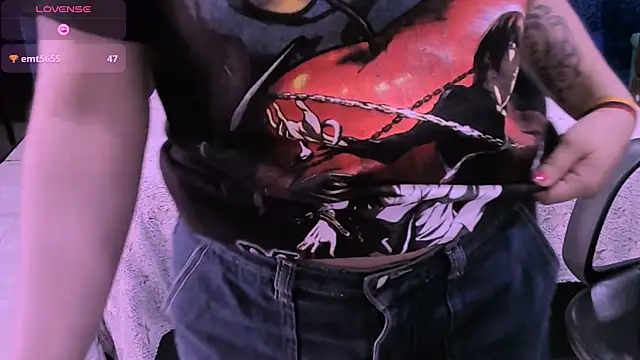 Snapshot of NinaYellow chatting on January 2026 05:38:02 PM NinaYellow online show from January 2026 05:38:02 PM