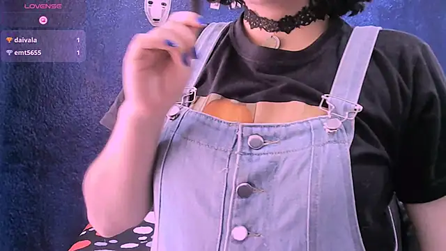 NinaYellow online show from November 2025 02:10:02 PM