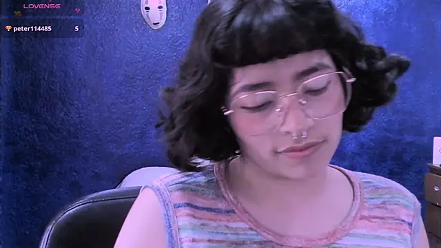 NinaYellow online show from December 2024 02:14:01 PM