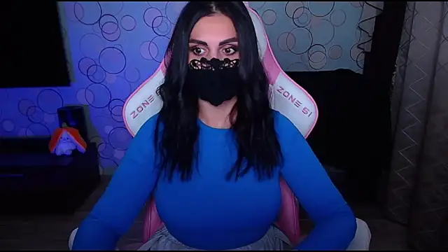   Yasmina   online show from October 2025 04:36:01 AM