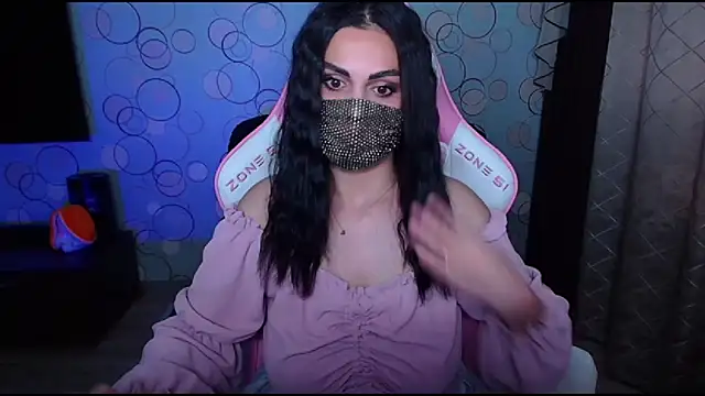   Yasmina   online show from October 2025 04:49:02 AM