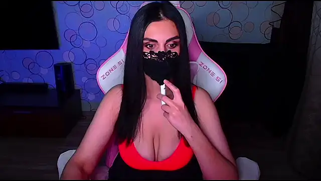   Yasmina   online show from December 2025 05:52:02 AM