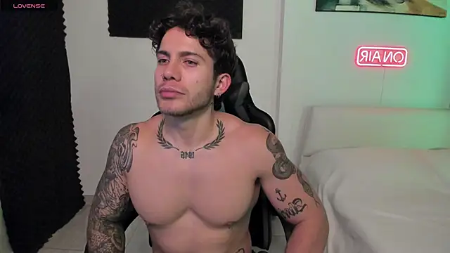 LucianSinclair online show from March 2026 03:33:01 AM