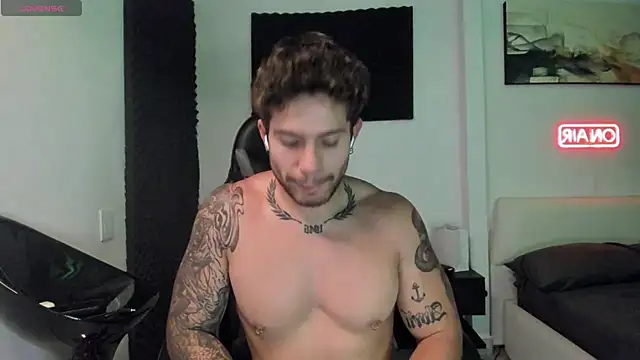 LucianSinclair online show from December 2025 04:14:01 AM