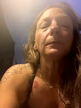 Everlyrose27 online show from December 2024 09:22:02 PM