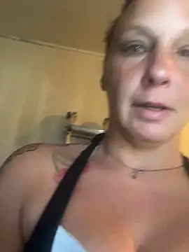 Everlyrose27 online show from September 2025 02:19:01 PM