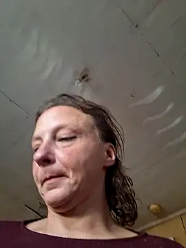 Snapshot of Everlyrose27 chatting on December 2025 07:36:05 PM Everlyrose27 online show from December 2025 07:36:05 PM