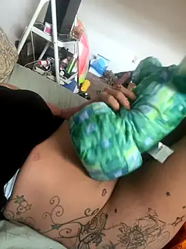 Everlyrose27 online show from September 2025 04:19:02 PM