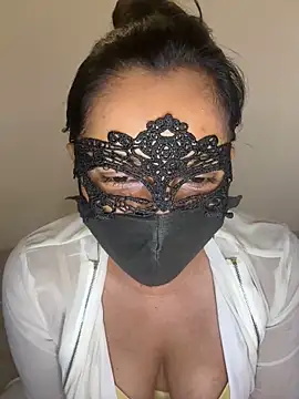 Shasha X online show from December 2024 06:13:01 PM