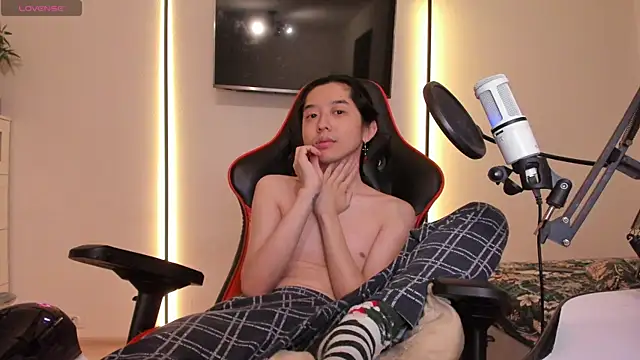 Snapshot of wexlee7 chatting on December 2025 02:01:01 AM wexlee7 online show from December 2025 02:01:01 AM