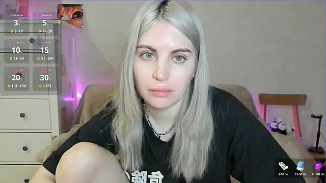 Snapshot of pawpaws chatting on April 2026 08:00:02 AM pawpaws online show from April 2026 08:00:02 AM