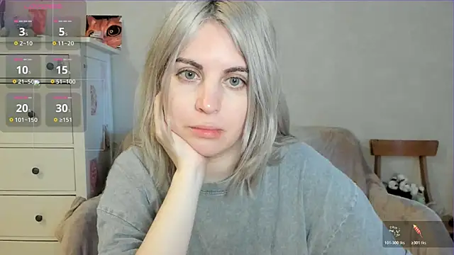 Snapshot of pawpaws chatting on April 2026 06:55:02 AM pawpaws online show from April 2026 06:55:02 AM