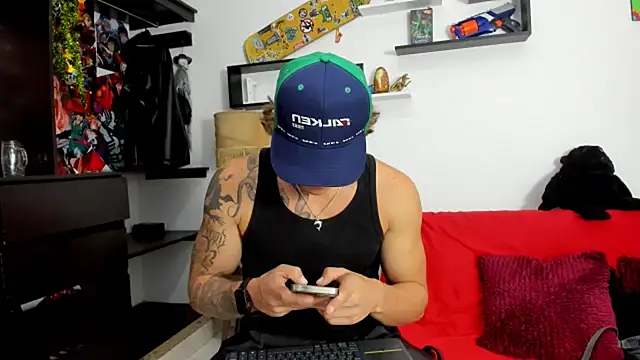 Tom Krakow online show from February 2025 07:04:02 PM