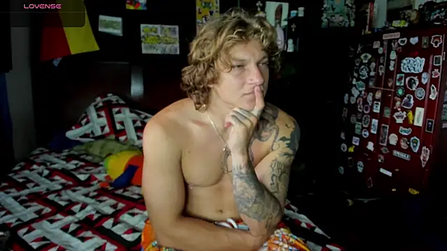 Tom Krakow online show from November 2025 08:01:01 PM