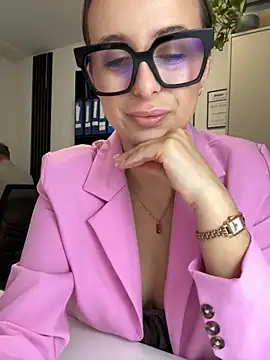 Hii Lolla online show from November 2025 06:56:02 AM