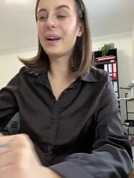 Hii Lolla online show from February 2026 08:54:02 AM