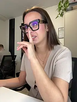 Hii Lolla online show from November 2025 07:01:02 AM