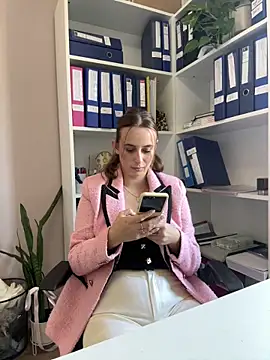 Hii Lolla online show from March 2026 09:13:02 AM