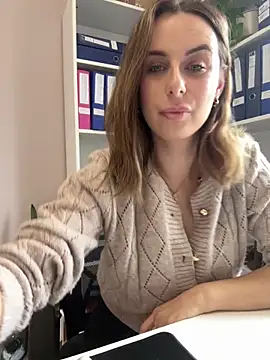 Hii Lolla online show from March 2026 07:46:01 AM