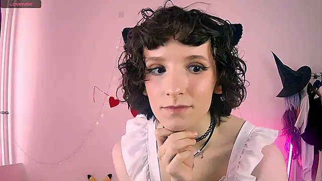 Violet Veliya online show from March 2026 11:16:01 AM