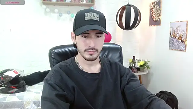 DmitriSanders online show from February 2025 09:04:01 PM