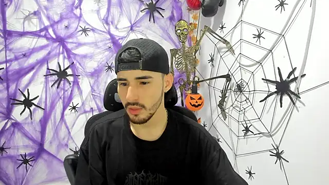 DmitriSanders online show from September 2025 01:23:01 AM