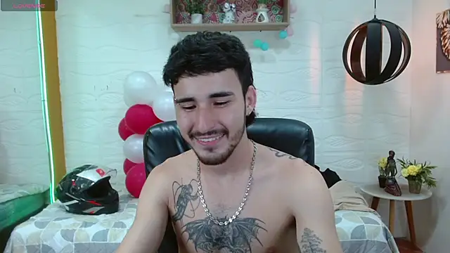 DmitriSanders online show from February 2025 11:41:02 PM