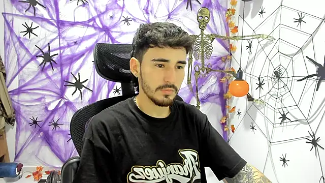 DmitriSanders online show from October 2025 08:42:02 PM