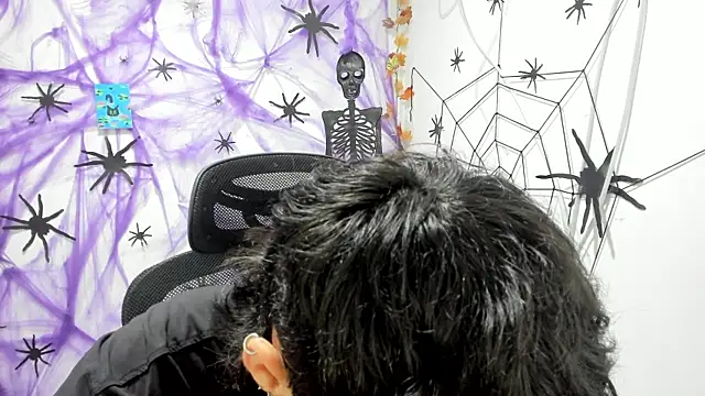 DmitriSanders online show from November 2025 01:50:01 AM