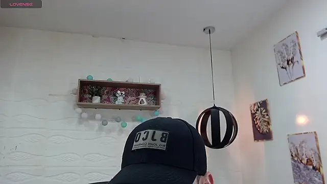 DmitriSanders online show from February 2025 09:04:01 PM