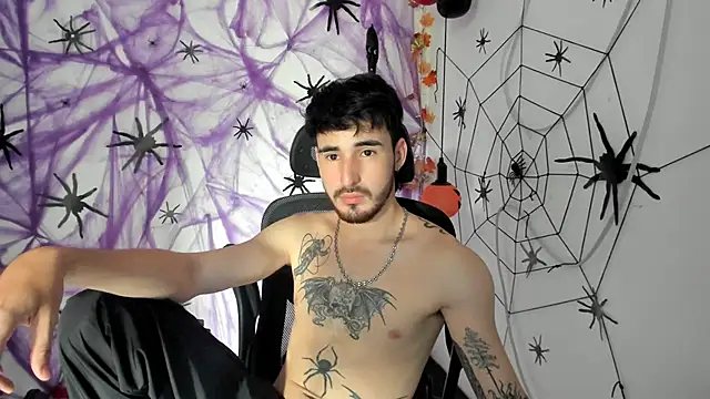 DmitriSanders online show from October 2025 08:17:02 PM