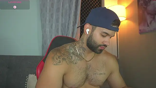 Snapshot of MarkHazze chatting on July 2026 12:15:02 AM MarkHazze online show from July 2026 12:15:02 AM