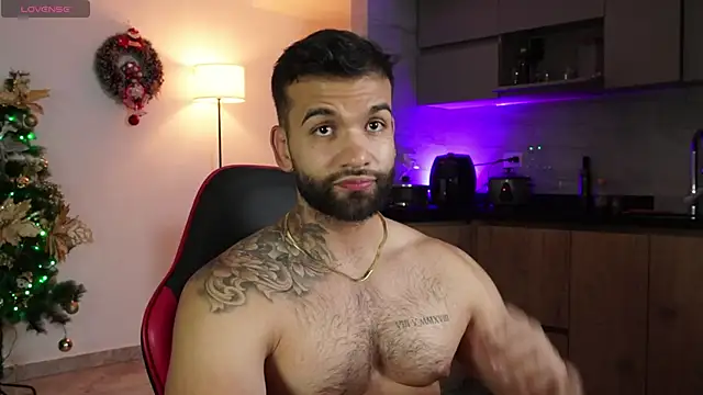 MarkHazze online show from December 2025 12:11:01 AM