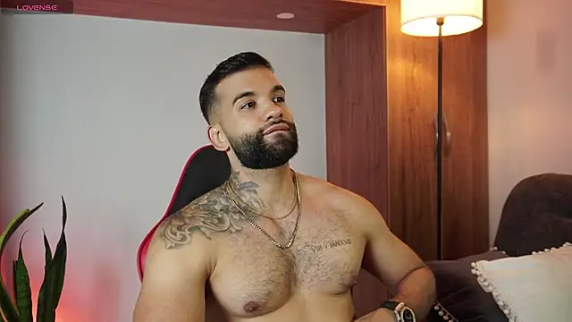 MarkHazze online show from November 2025 12:10:02 AM