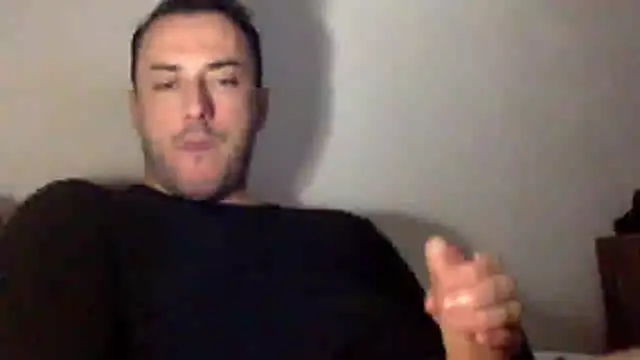 Snapshot of mainnrd chatting on April 2026 06:58:01 PM mainnrd online show from April 2026 06:58:01 PM