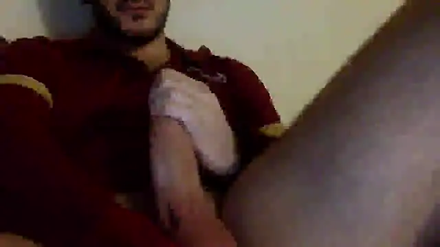 Snapshot of mainnrd chatting on December 2024 02:48:02 AM mainnrd online show from December 2024 02:48:02 AM