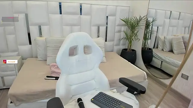 imkrystall online show from March 2026 08:48:01 PM